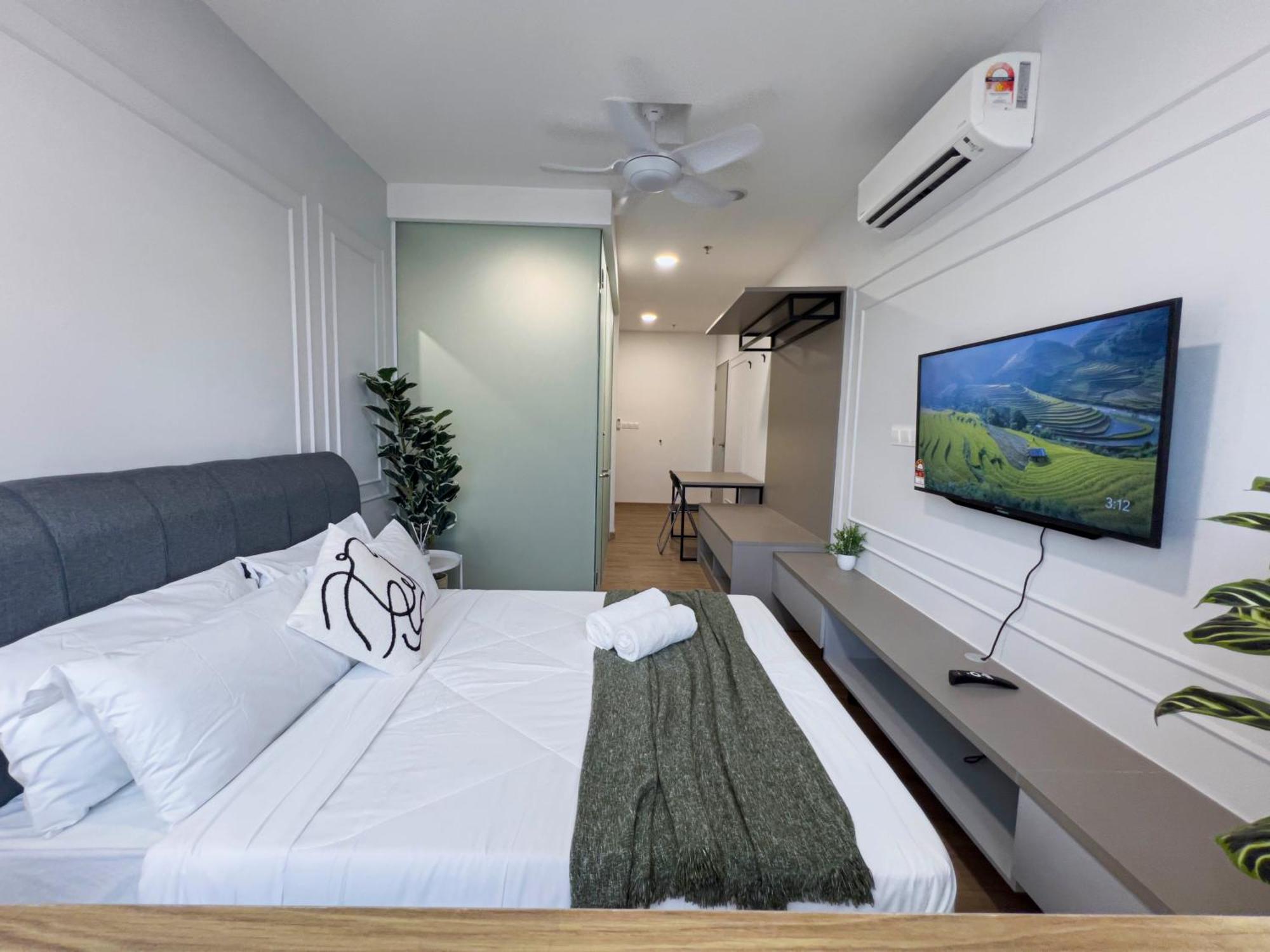Sky Pool Suites Kl Sentral - Riveria City Куала-Лумпур Екстер'єр фото