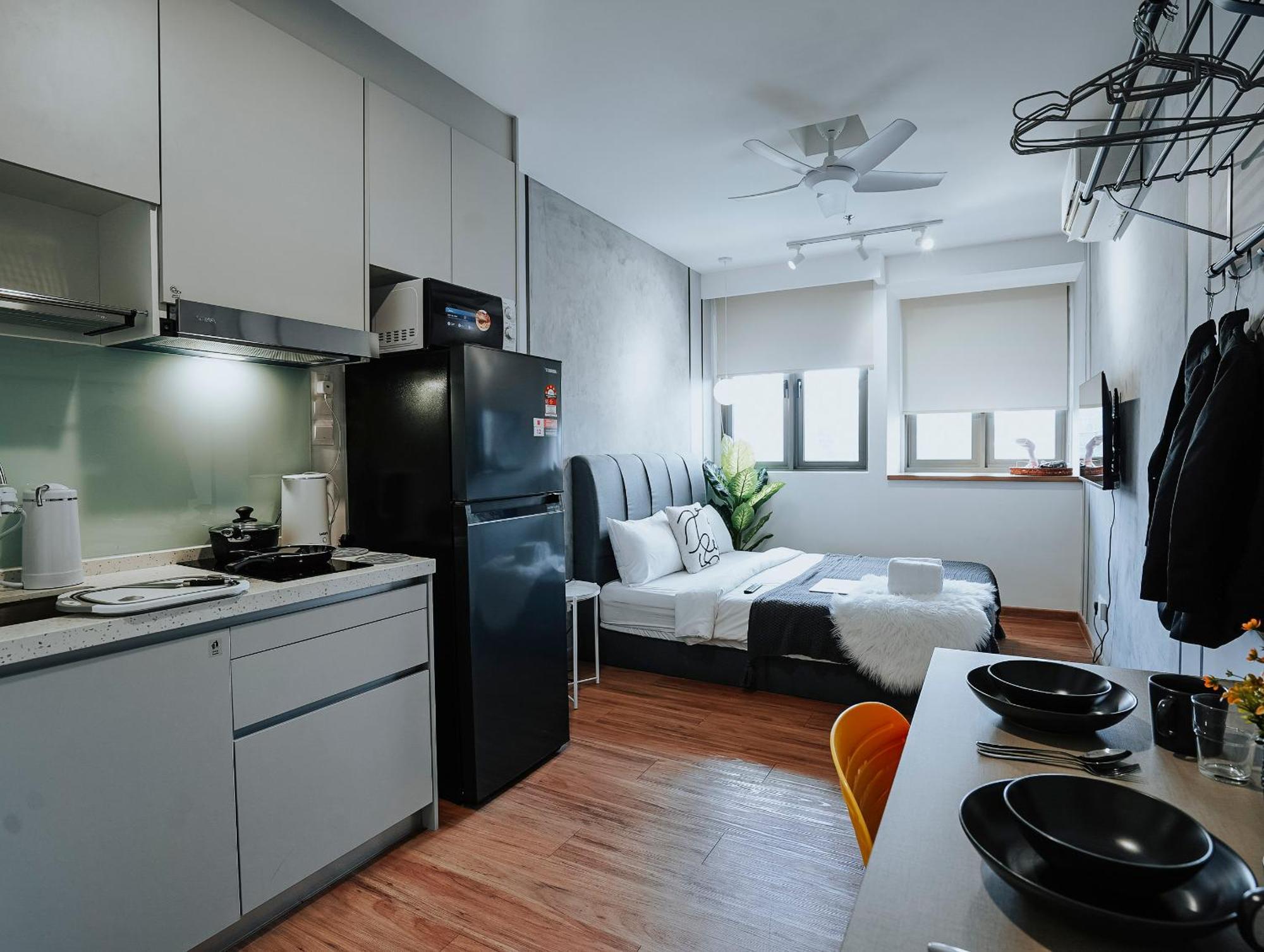 Sky Pool Suites Kl Sentral - Riveria City Куала-Лумпур Екстер'єр фото